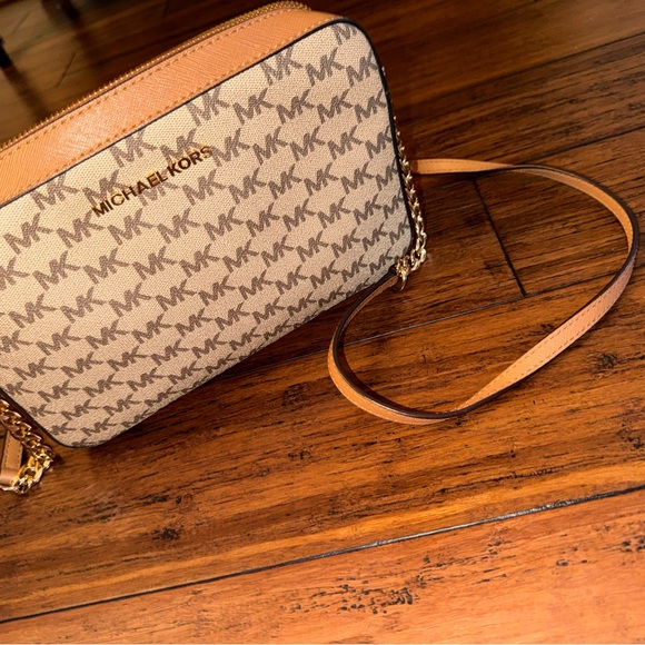 Michael Kors Handbags - Michael Kors Beige and Brown Crossbody Bag
